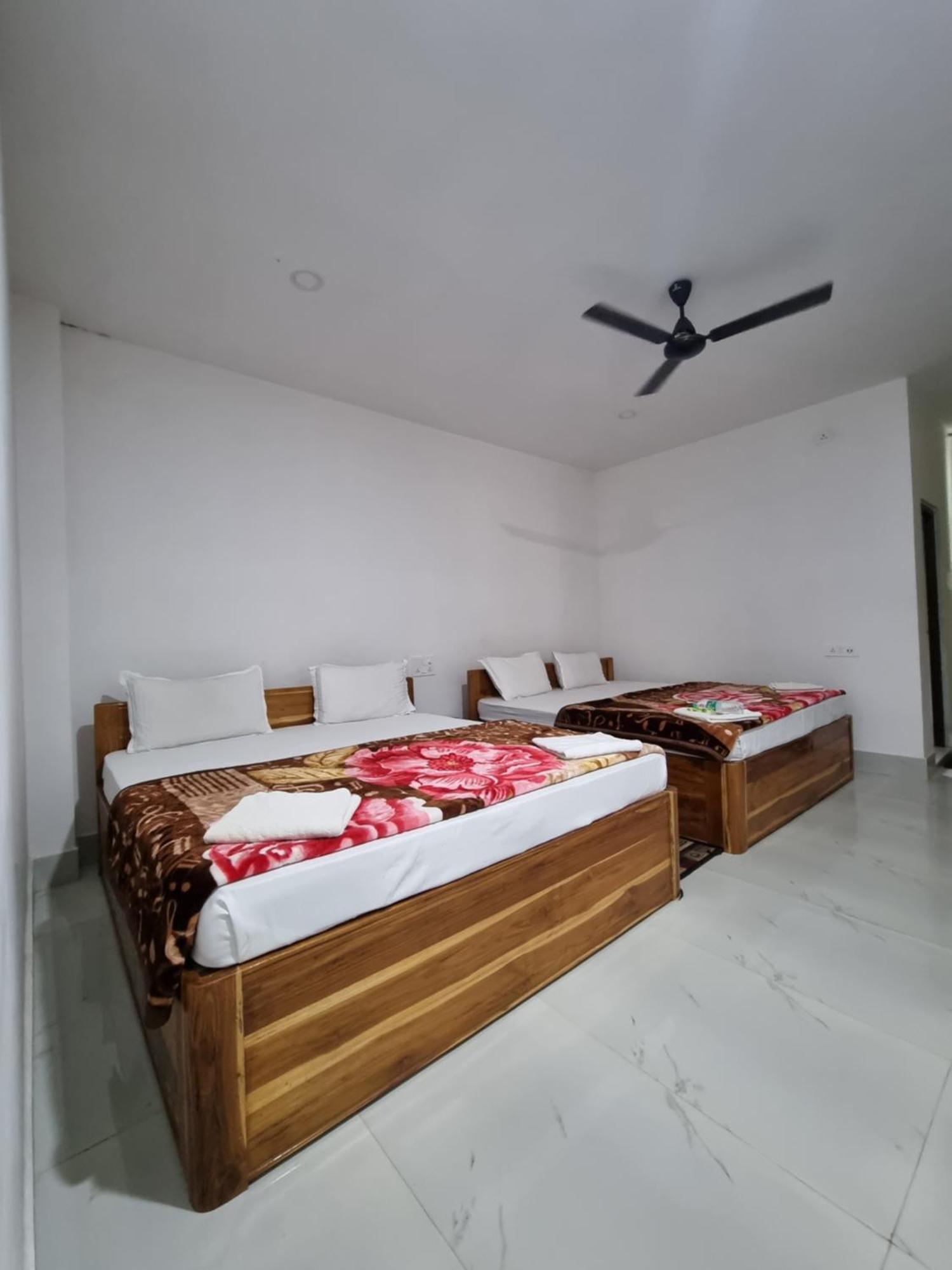Shivaji Inn Kāziranga 外观 照片
